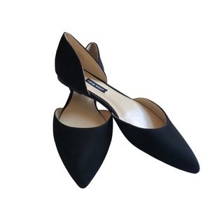 Women’s Nine West Black Suede Cut Out Flats